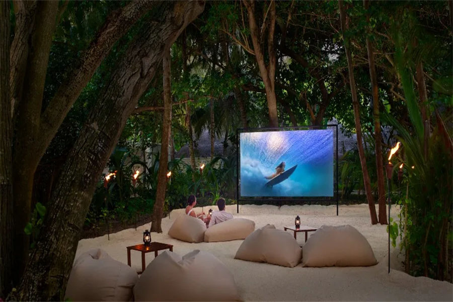 安纳塔拉薇利活动项目 - 星空电影院 - Anantara Veli Resort Maldives Activities
