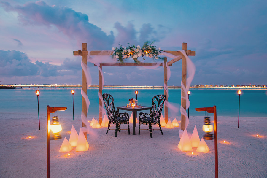 硬石 - 私人用餐服务（塞伊）图片3 - Hard Rock Hotel Maldives Digging Dinner Photo 3