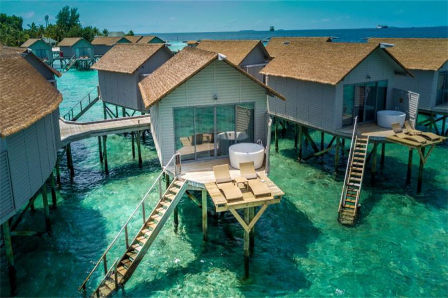 圣塔拉富士 - 豪华温泉水上别墅图片1 - Centara Ras Fushi Resort & Spa Maldives Deluxe Spa Overwater Villa Photo 1
