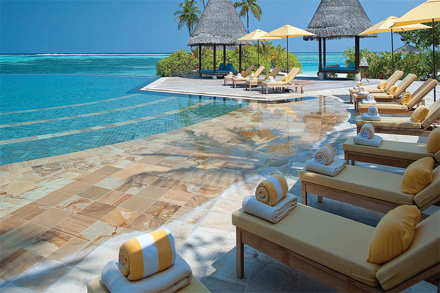 四季库达呼拉餐厅 - 池畔酒吧 - Four Seasons Resort Maldives at Kuda Hura Restaurant