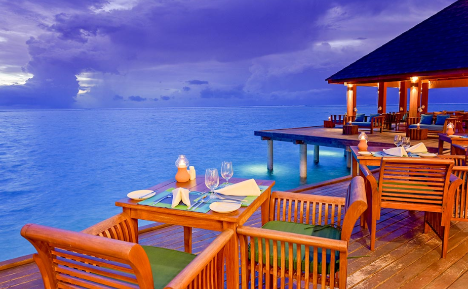 夏日岛 - 海雅水上餐厅图片1 - Summer Island Maldives Hiya Overwater semi-buffet restaurant Photo 1
