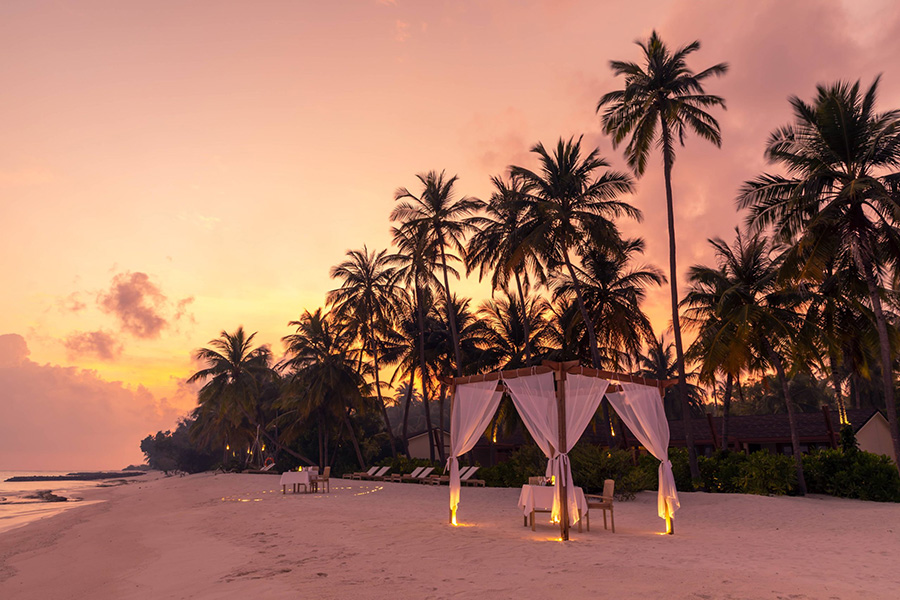 菲亚瓦鲁餐厅 - 马尔代夫之夜 - Fiyavalhu Maldives Restaurant