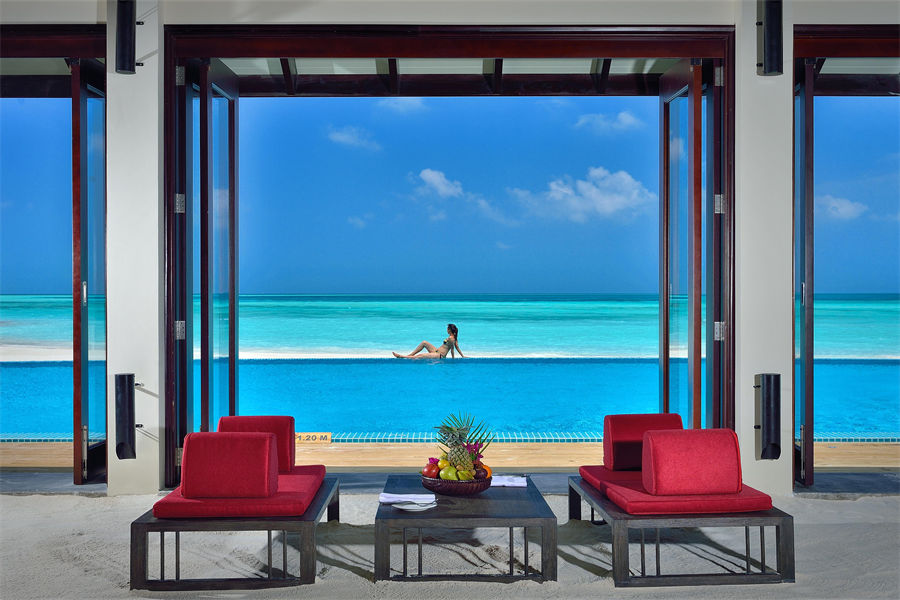 卡尼富士 - 日落泳池餐吧图片1 - Atmosphere Kanifushi Maldives Sunset Pool Bar Photo 1