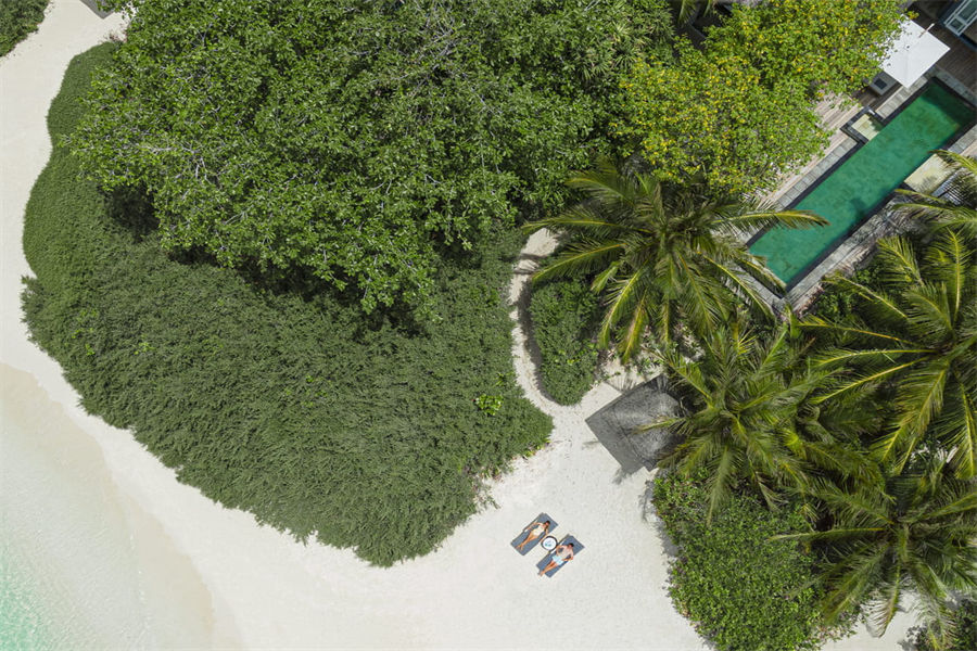 四季兰达吉拉瓦鲁 - 沙滩泳池别墅图片1 - Four Seasons Landaa Giraavaru Beach Villa With Pool Photo 1