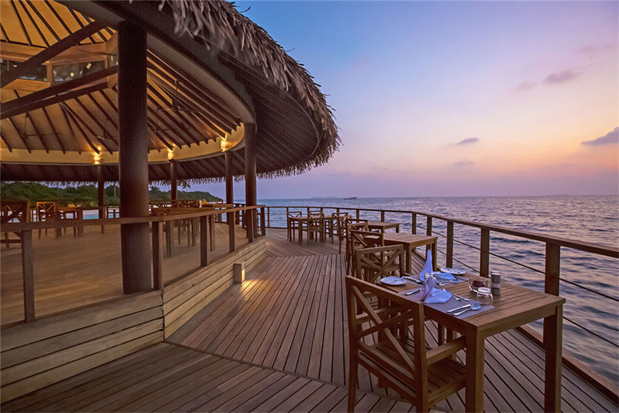 瑞提法鲁 - 水上餐厅图片1 - Reethi Faru Resort Dhiyavaru Photo 1