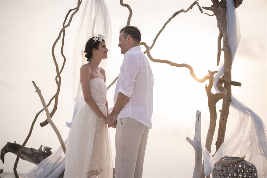 四季沃亚瓦私人岛 - 蜜月和婚礼图片4 - Four Seasons Private Island Maldives At Voavah Wedding & Honeymoon Photo 4