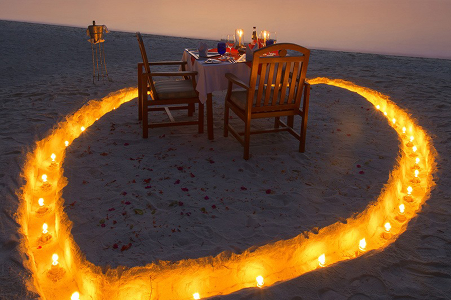 曼德芙仕 - 海滩晚餐图片2 -  Medhufushi lsland Resort Dinner On The Beach Photo 2