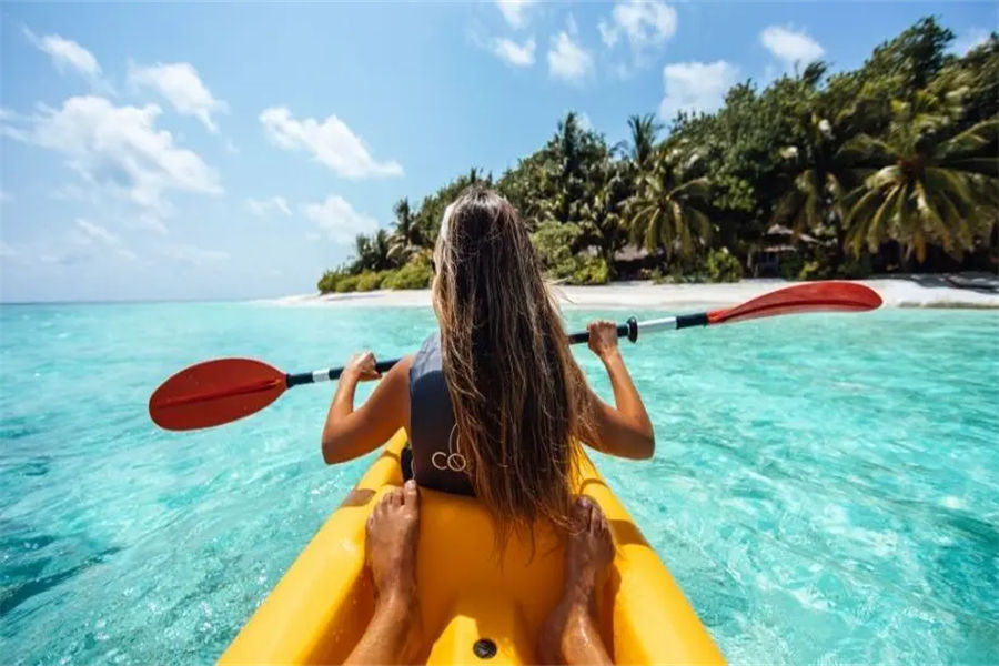 瓦宾法鲁 - 水上运动图片1 - Banyan Tree Vabbinfaru Water Sport Photo 1