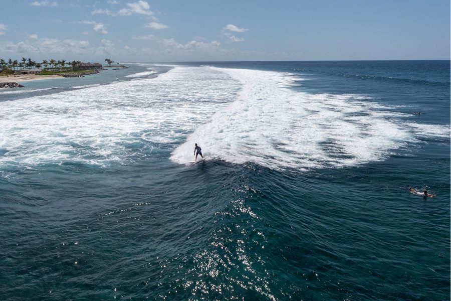 库达薇陵姬丽 - 冲浪图片4 - Kuda Villingili  Time and Space Redefined surfing Photo 4
