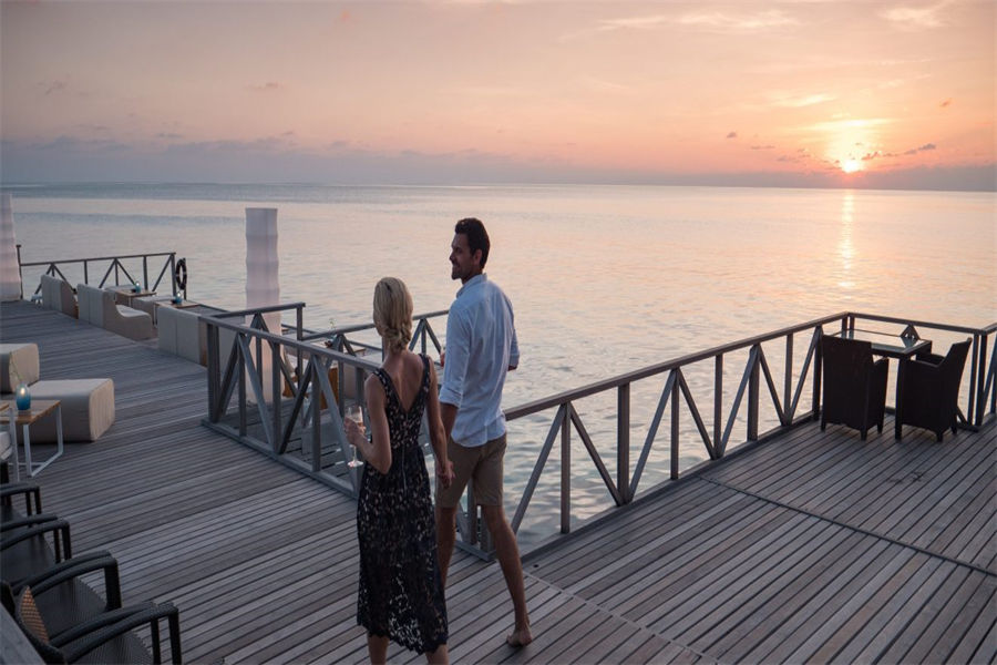 芙花芬 - 日落甲板酒吧图片2 -  Huvafen Fushi Spa Resort Maldives Raw Sunset Deck Photo 2