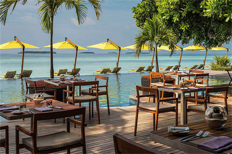 安纳塔拉吉哈瓦岛 - 池畔餐厅&酒吧图片2 - Anantara Kihavah Villas Manzaru Photo 2