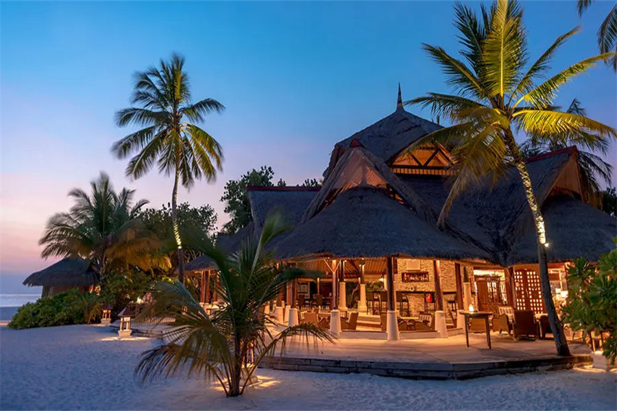 瓦宾法鲁 - 露天酒吧图片1 - Banyan Tree Vabbinfaru Naiboli Bar Photo 1