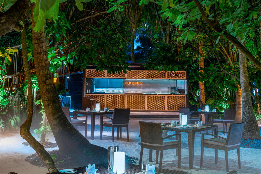 瑞吉 - 中东餐厅图片1 - The St. Regis Maldives Vommuli Resort Cargo Photo 1