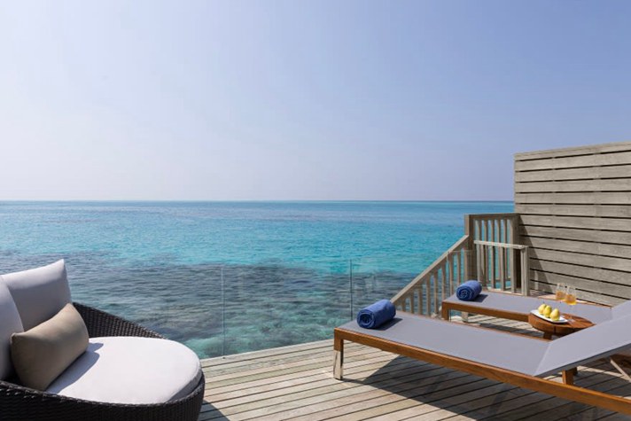 安纳塔拉安凡尼 - 日落水上别墅图片4 - Avani+ Fares Maldives  Sunset Over Water Villa Photo 4