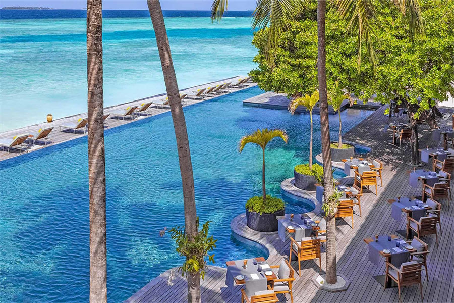 安纳塔拉吉哈瓦岛 - 池畔餐厅&酒吧图片1 - Anantara Kihavah Villas Manzaru Photo 1