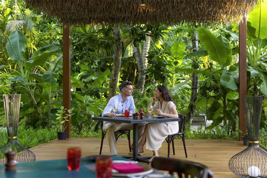 铂尔曼  - 素食餐厅图片2 - Pullman Maldives Maamutaa Resort Phat Chameleon Photo 2