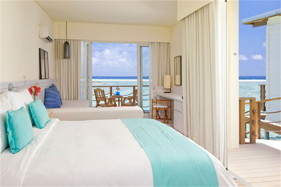 康杜玛 - 水上别墅（岛屿或海洋景观）图片4 - Holiday Inn Resort Kandooma Maldives  Overwater Villa（Island View or Sea View)） Photo 4