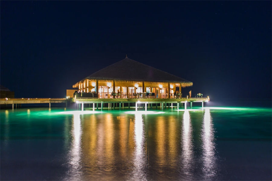 可可尼 - 海洋餐厅图片2 - Cocoon Maldives Manta Restaurant Photo 2