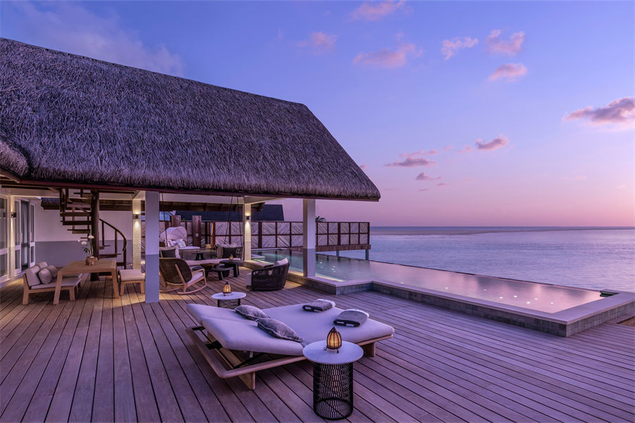 四季兰达吉拉瓦鲁 - 日出/日落双卧水上套房图片1 - Four Seasons Landaa Giraavaru Sunrise/Sunset Two-Bedroom Water Suite Photo 1