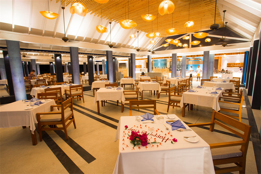 芙拉薇莉 - 主餐厅图片3 - Furaveri lsland Resort & Spa Jaafaeiy Restaurant Photo 3
