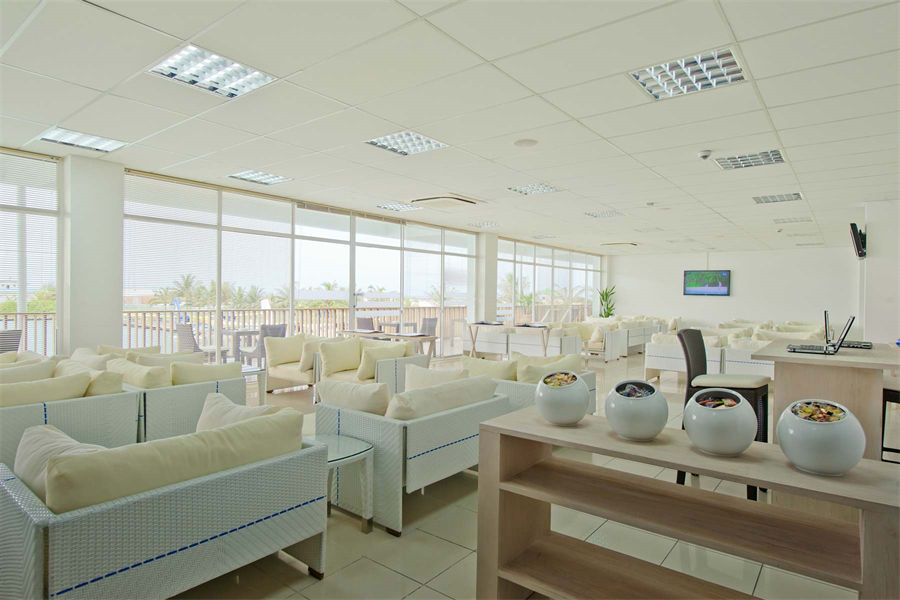 库拉玛蒂 - 水飞休息室图片1 - Kuramathi Resort Maldives VIP Lounge Photo 1