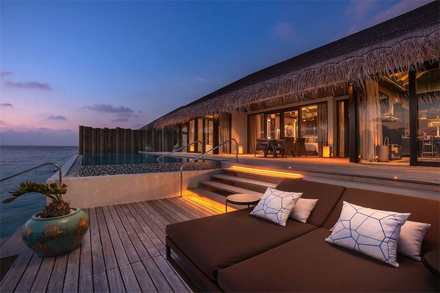 维拉私人岛 - 日落豪华水上泳池别墅图片1 - Velaa Private Island Maldives Sunset Deluxe Water Pool Villa Photo 1