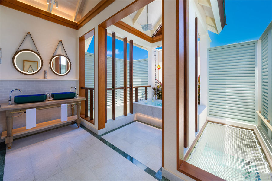 奥静洛碧吉利 - 日落水上泳池别墅 图片4 - OBLU SELECT LobiGili SunNest Water Pool Villa Photo 4