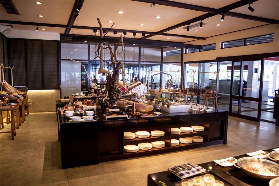 四季兰达吉拉瓦鲁 - 兰达主餐厅图片4 - Four Seasons Landaa Giraavaru Landaa Photo 4
