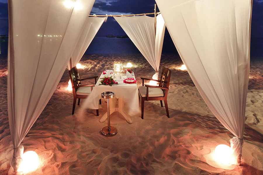 桑迪斯巴塔拉 - 星空沙滩餐厅图片1 - sandies bathala DINING UNDER THE STARS Photo 1