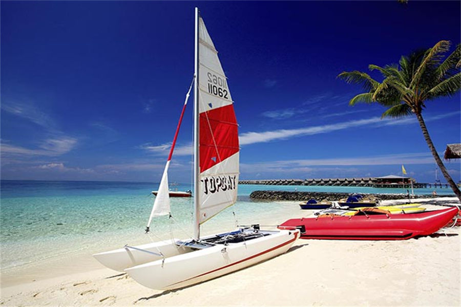 圣塔拉富士 - 潜水和水上活动图片1 - Centara Ras Fushi Resort & Spa Maldives Diving & Water Sports Photo 1
