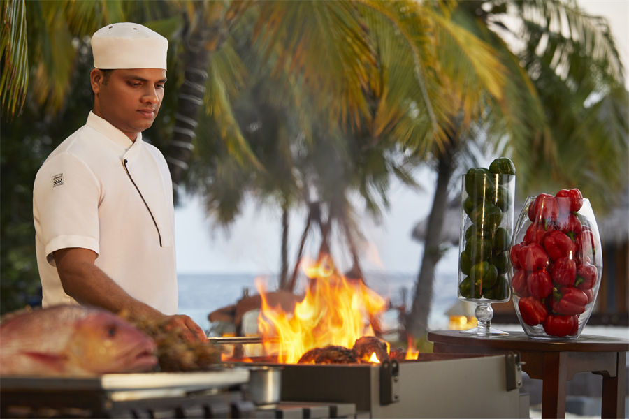 泰姬珊瑚 - 露天烧烤餐厅图片1 - Taj Coral Reef Resort & Spa Open the Grill Photo 1