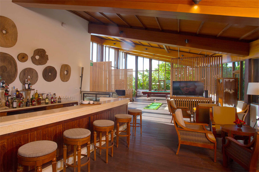 瑞喜敦F - 图书馆酒吧图片1 - The Residence Maldives Falhumaafushi Library Bar Photo 1