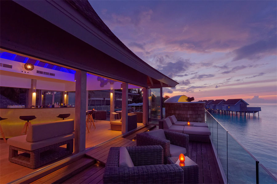 库拉玛蒂 - 天空酒吧图片2 - Kuramathi Resort Maldives Sky Bar Photo 2