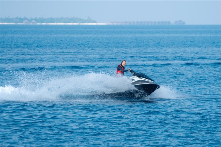 密度帕茹 - 水上运动图片1 - Adaaran Select Meedhupparu Maldives Water Sports Photo 1