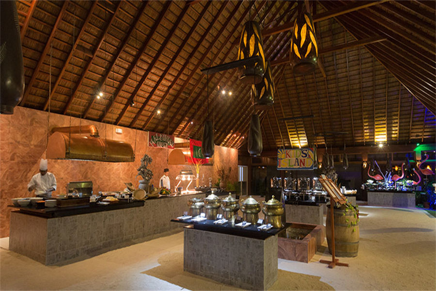 维拉蔓豪 - 富纳马自助餐厅图片2 - Vilamendhoo Island Resort  Funama Buffet Photo 2