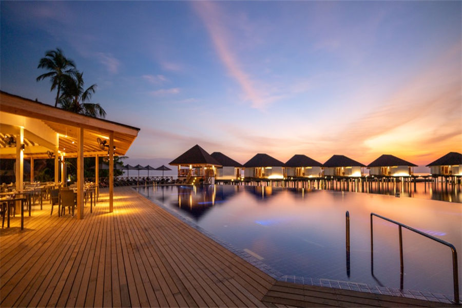希娜蒙埃拉胡 - 池畔餐厅&酒吧图片2 - Cinnamon Ellaidhoo Maldives Malamathi Photo 2