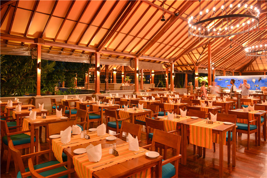 密度帕茹 - 主餐厅图片1 - Adaaran Select Meedhupparu Maldives Main Restaurant Photo 1