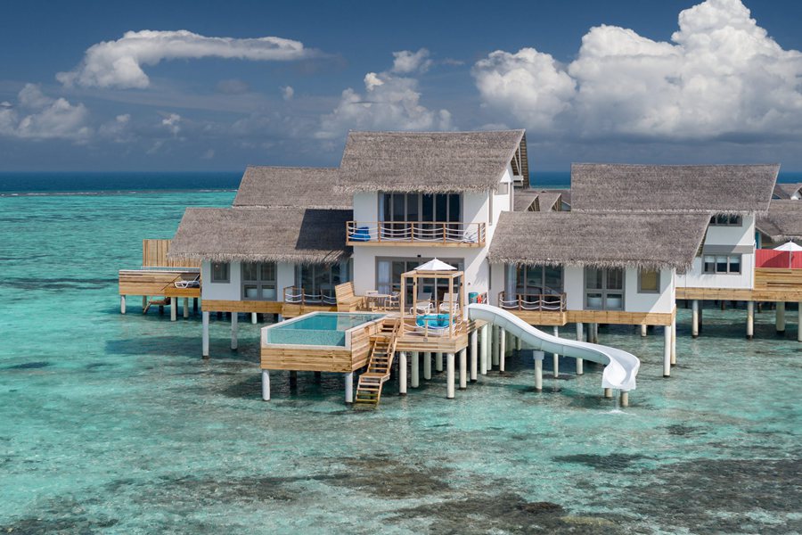 科拉科拉 - 双卧水上泳池滑梯别墅图片1 - Coracora Maldives Two Bedroom Lagoon Pool Villa with Slide Photo 1