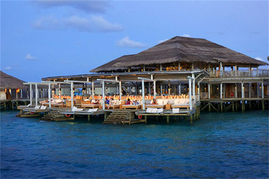 六善拉姆 - 清凉酒吧图片3 - Six Senses Latitude Laamu Chill Bar Photo 3