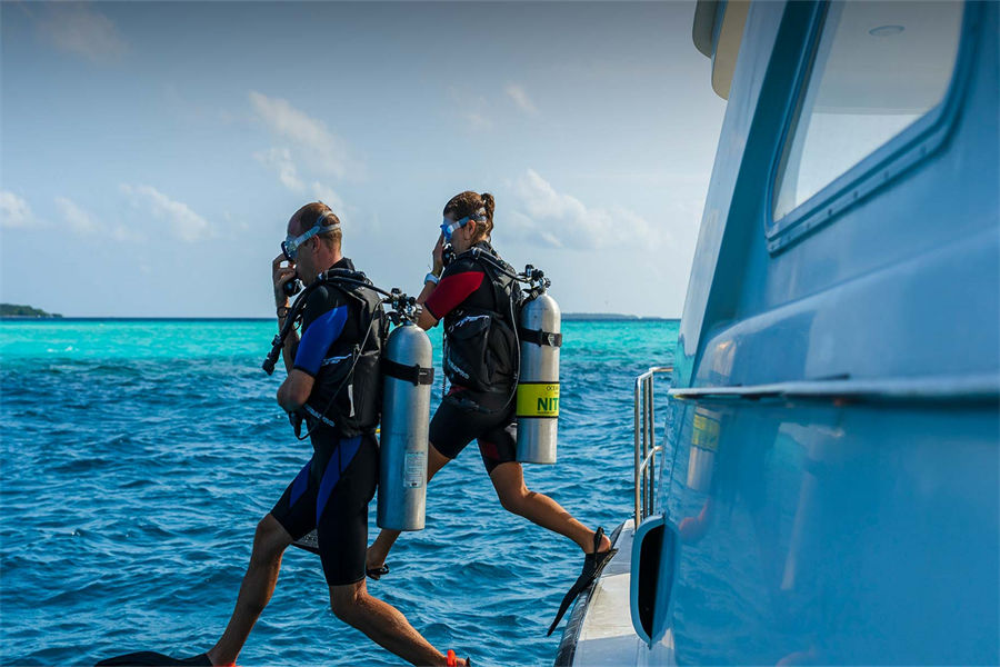 米莱度 - 潜水和水上运动图片1 - Milaidhoo Island Maldives Diving & Water Sports Photo 1