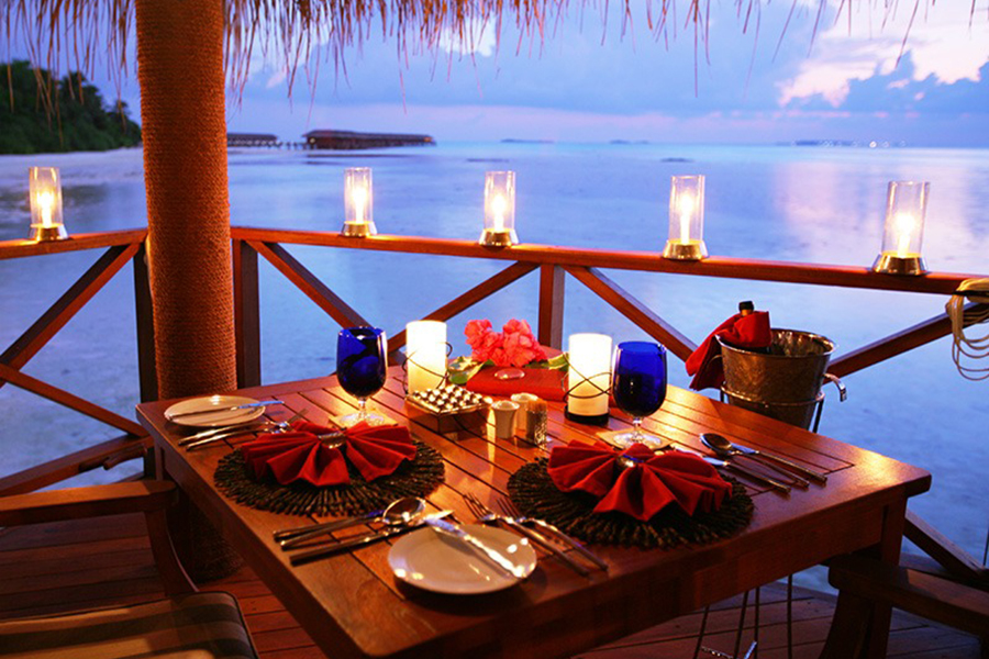曼德芙仕 - 海滩晚餐图片4 -  Medhufushi lsland Resort Dinner On The Beach Photo 4