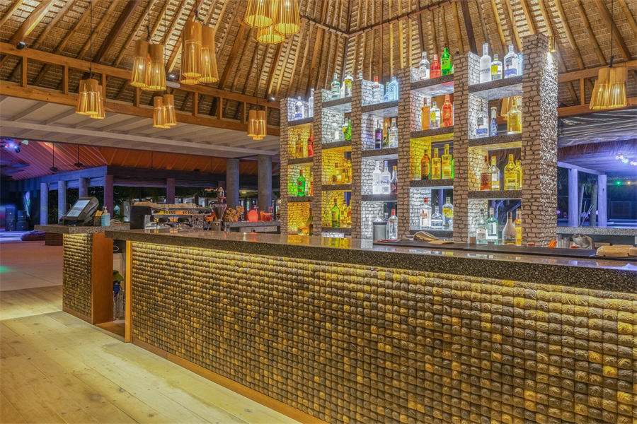 芙拉薇莉 - 泳池酒吧图片1 - Furaveri lsland Resort & Spa Udhares Bar Photo 1