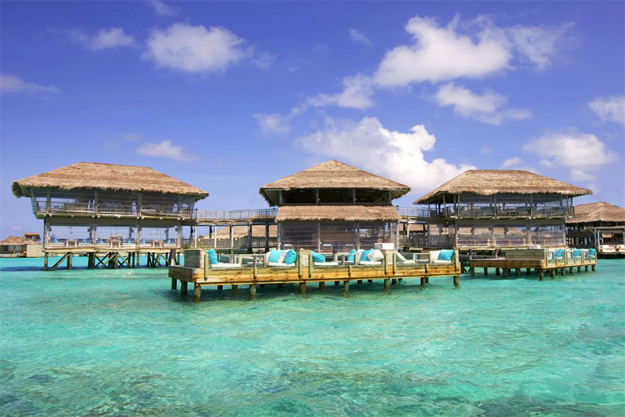 六善拉姆 - 水上主餐厅图片1 - Six Senses Latitude Laamu Longitude Photo 1