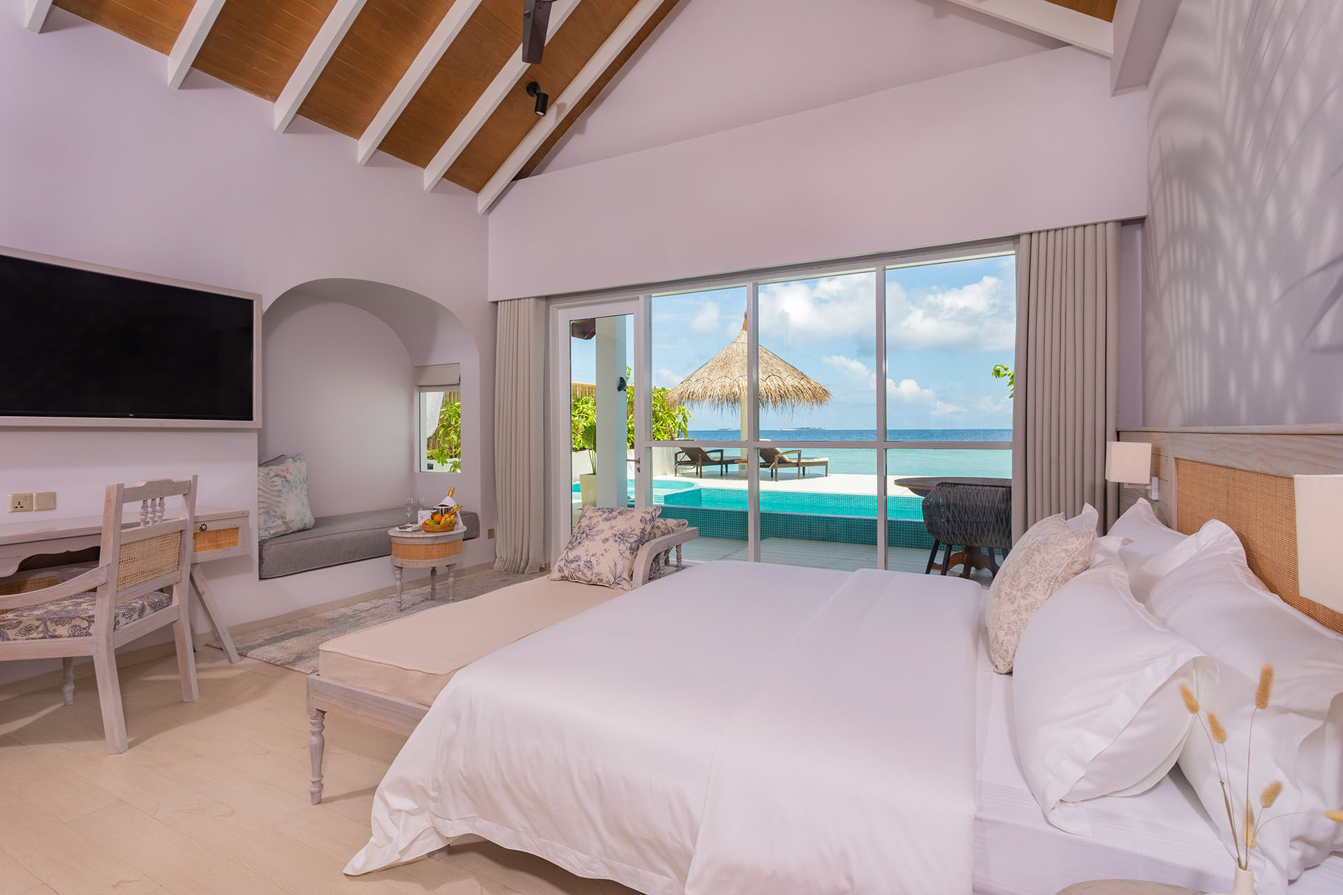 小班度士 - 三卧室日出海滩泳池别墅图片2 - Malahini Kuda Bandos 3 Bedroom Sunrise Beach Pool Villa Photo 2