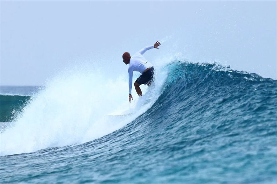 姬丽兰卡富士 - 冲浪中心图片1 - Gili Lankanfushi Maldives Tropicsurf Photo 1