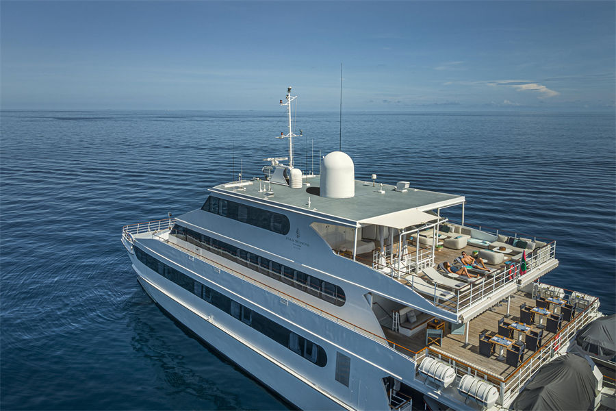 四季库达呼拉 - 探险家游轮图片1 - Four Seasons Resort Maldives at Kuda Hura Explorer Photo 1