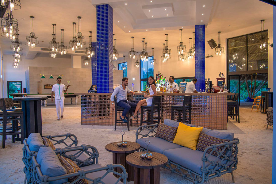 翡翠法斯曼度 - 日落泳池酒吧图片3 - Emerald Maldives Resort & Spa  Sunset Pool Café Photo 3