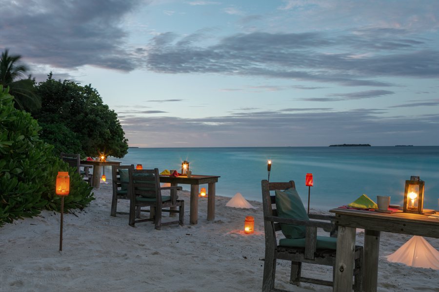 索尼娃富士 - 海边自助主餐厅图片1 - Soneva Fushi Mihiree Mithaa Photo 1