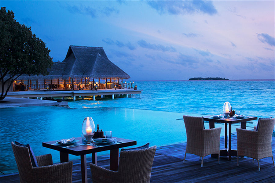 泰姬珍品 - 池畔烧烤餐吧图片2 - Taj Exotica Resort & Spa Pool-Side Bar and Grill Photo 2