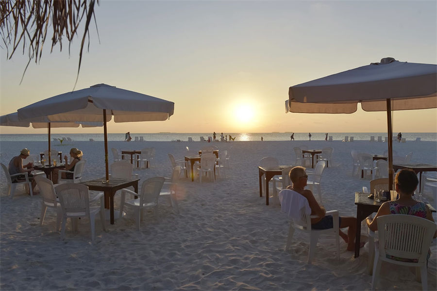 蓝色美人蕉 - 海滩酒吧图片2 - Thulhagiri Island Resort  Beach Bar Photo 2
